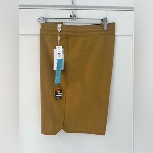 Solid sets trunks 18.5 NWT